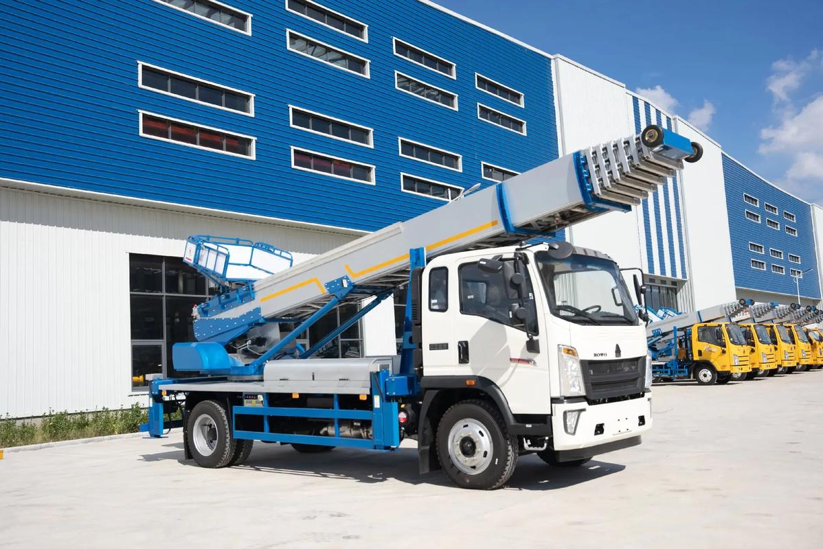 毛阳镇出租云梯车高空作业车 建筑垃圾搬运